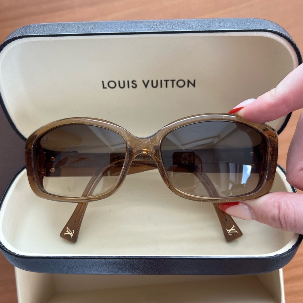 Brand New Louis Vuitton Honey Glitter Sunglasses